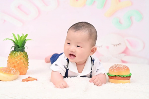 滁州宝宝在妈妈肚子里